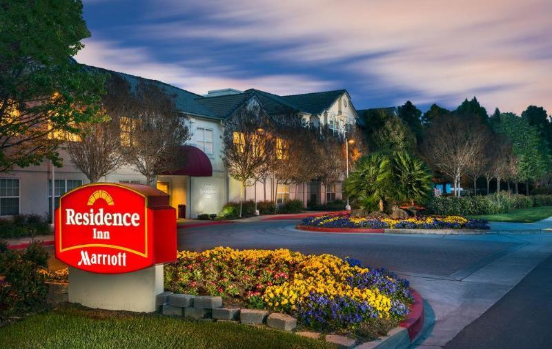 Residence Inn פלזנטון מראה חיצוני תמונה